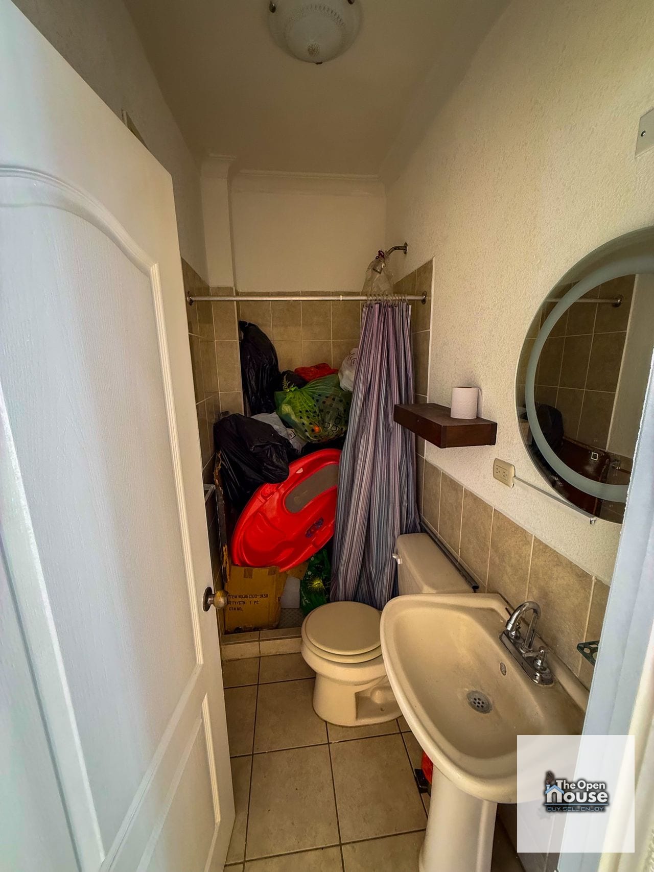 Residenciales El Mirador San Cristóbal Zona 8 — Casa en Alquiler en Zona 8, Guatemala, Ciudad — foto 13 de 17
