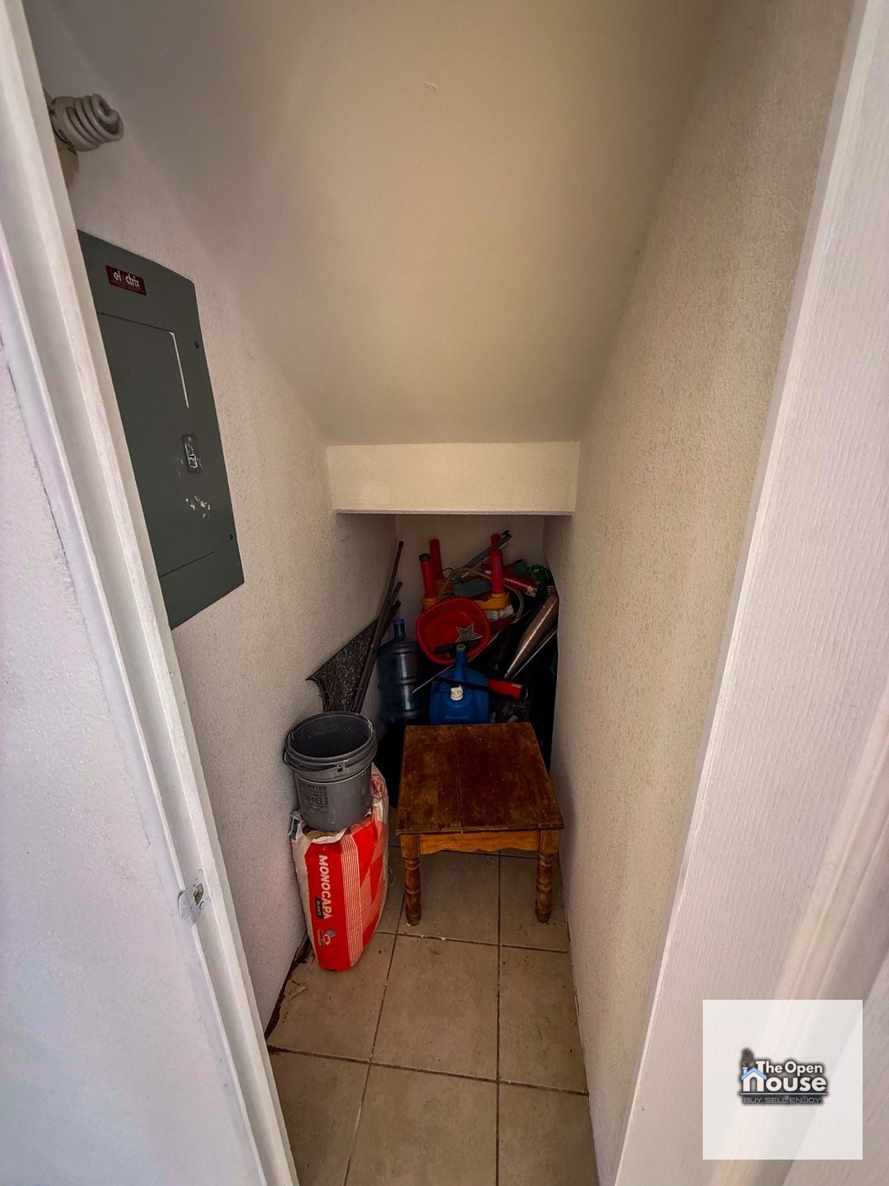 Residenciales El Mirador San Cristóbal Zona 8 — Casa en Alquiler en Zona 8, Guatemala, Ciudad — foto 17 de 17