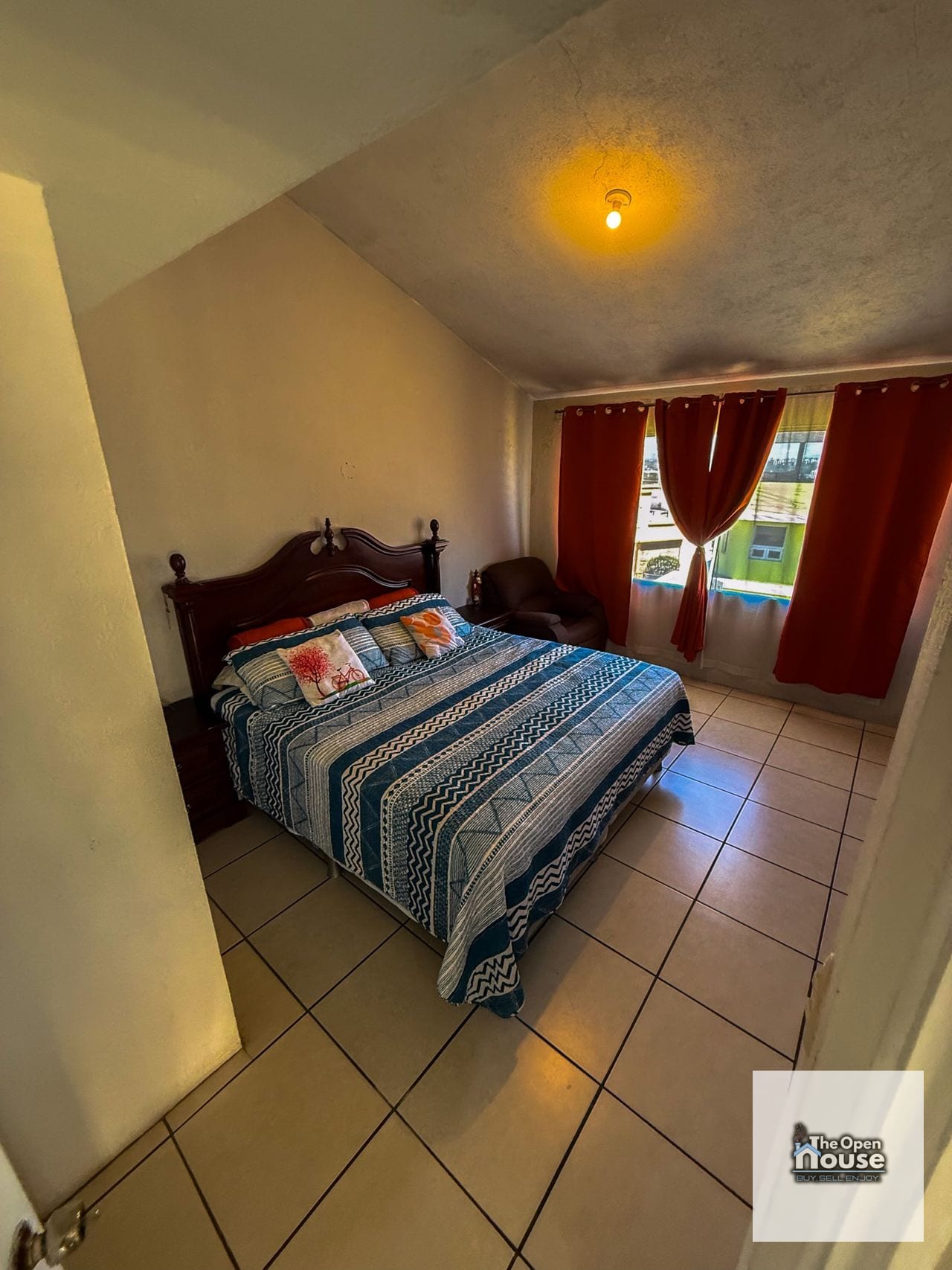 Casa en Venta - Luces de Vista al Valle Ciudad San Cristóbal Mixco — Casa en Venta en Vista al Valle, Zona 8 Mixco, Guatemala, Ciudad — foto 10 de 17
