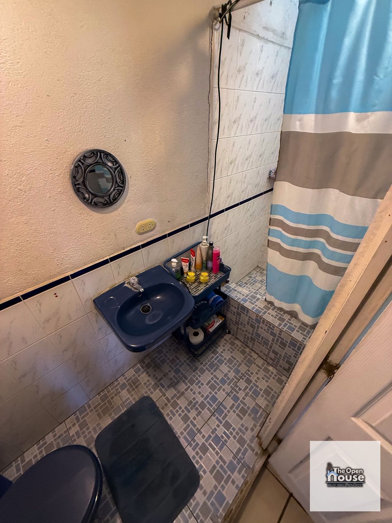 Casa en Venta - Luces de Vista al Valle Ciudad San Cristóbal Mixco — Casa en Venta en Vista al Valle, Zona 8 Mixco, Guatemala, Ciudad — foto 12 de 17