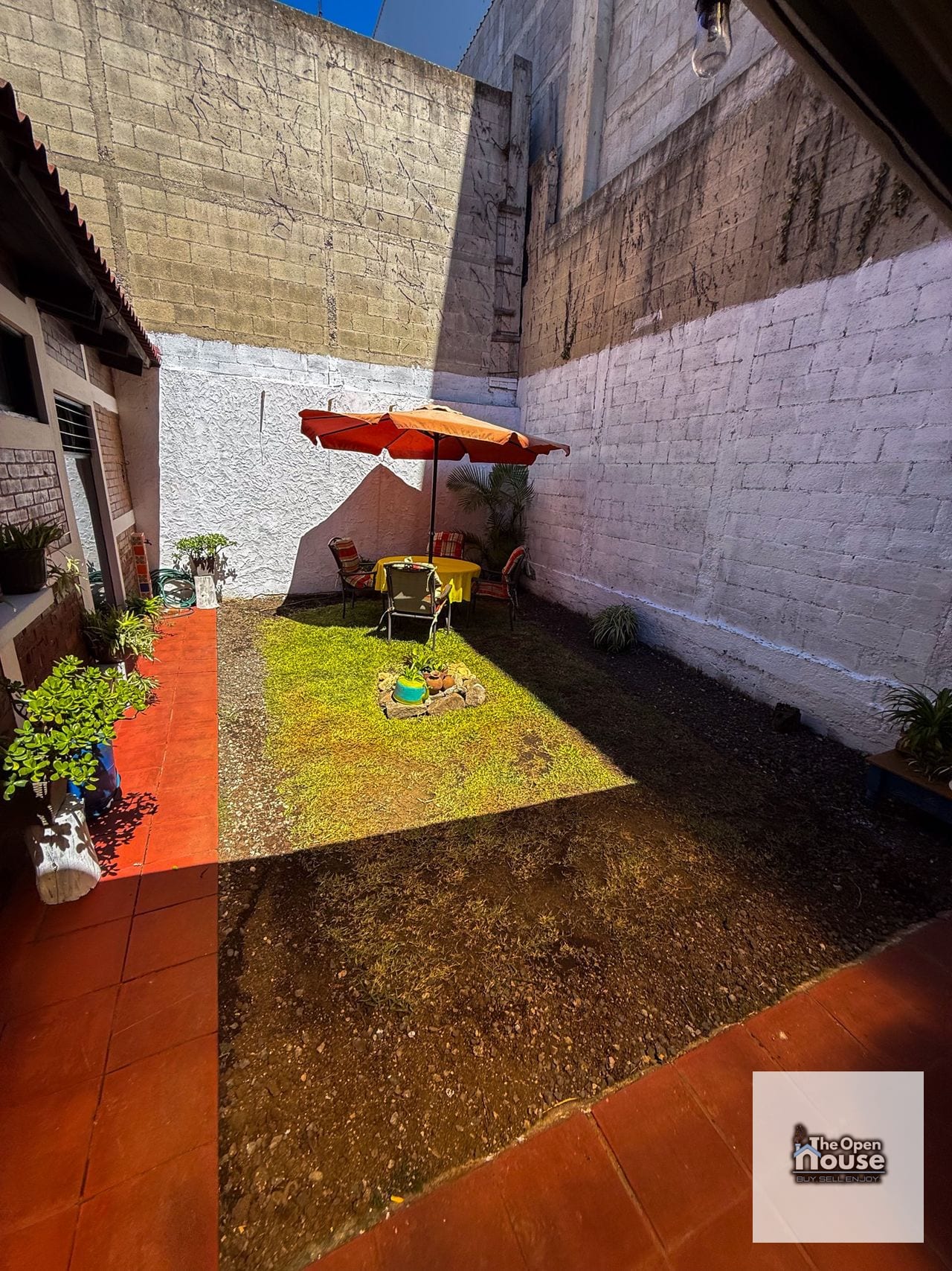 Casa en Venta - Colonia Alvarado zona 2 de Mixco — Casa en Venta en Zona 2 Mixco, Guatemala, Ciudad — foto 14 de 17
