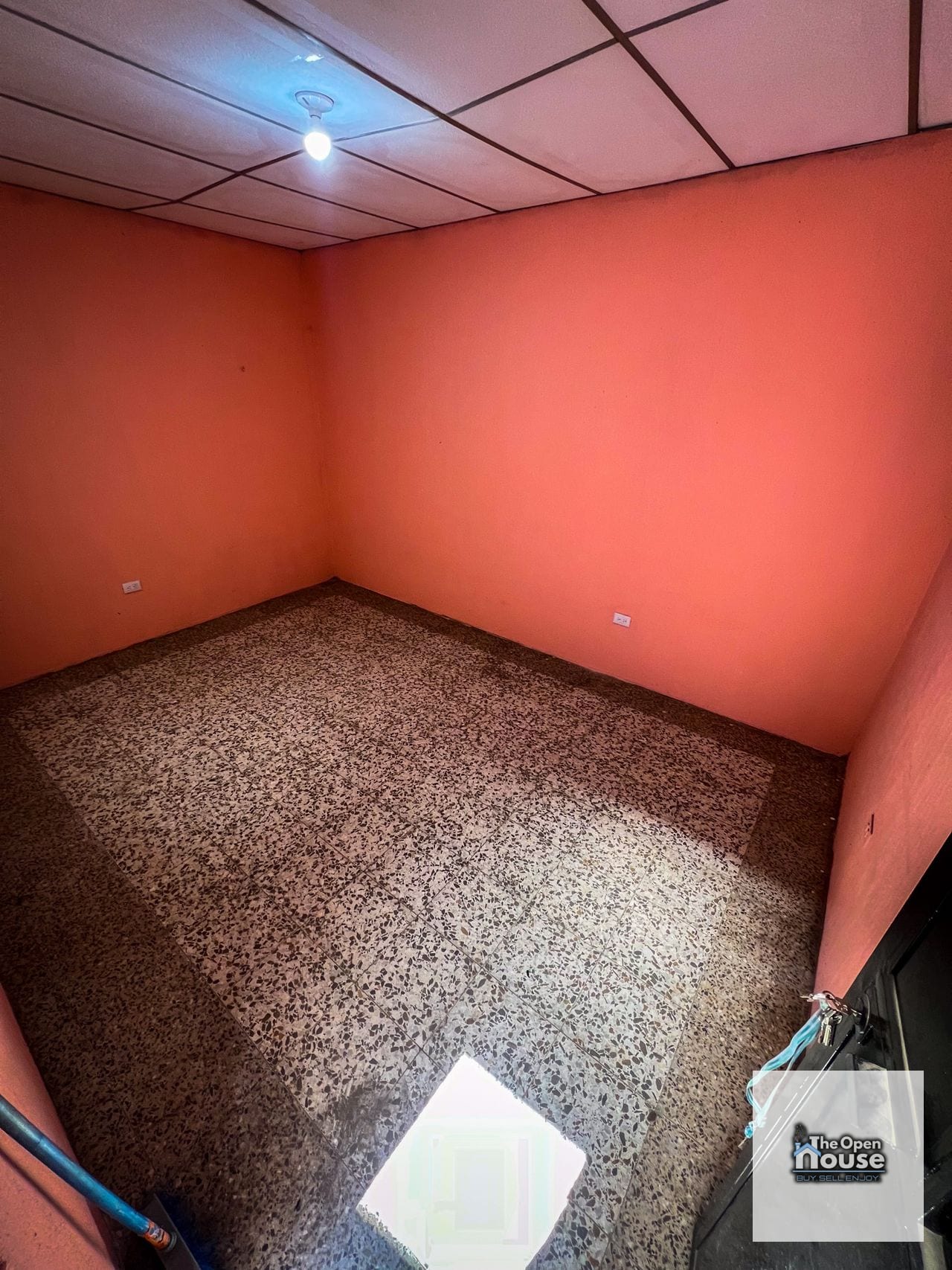 Venta de Casa de un Nivel en Valle Verde, Villa Nueva — Casa en Venta en Villa Nueva, Guatemala, Ciudad — foto 5 de 12