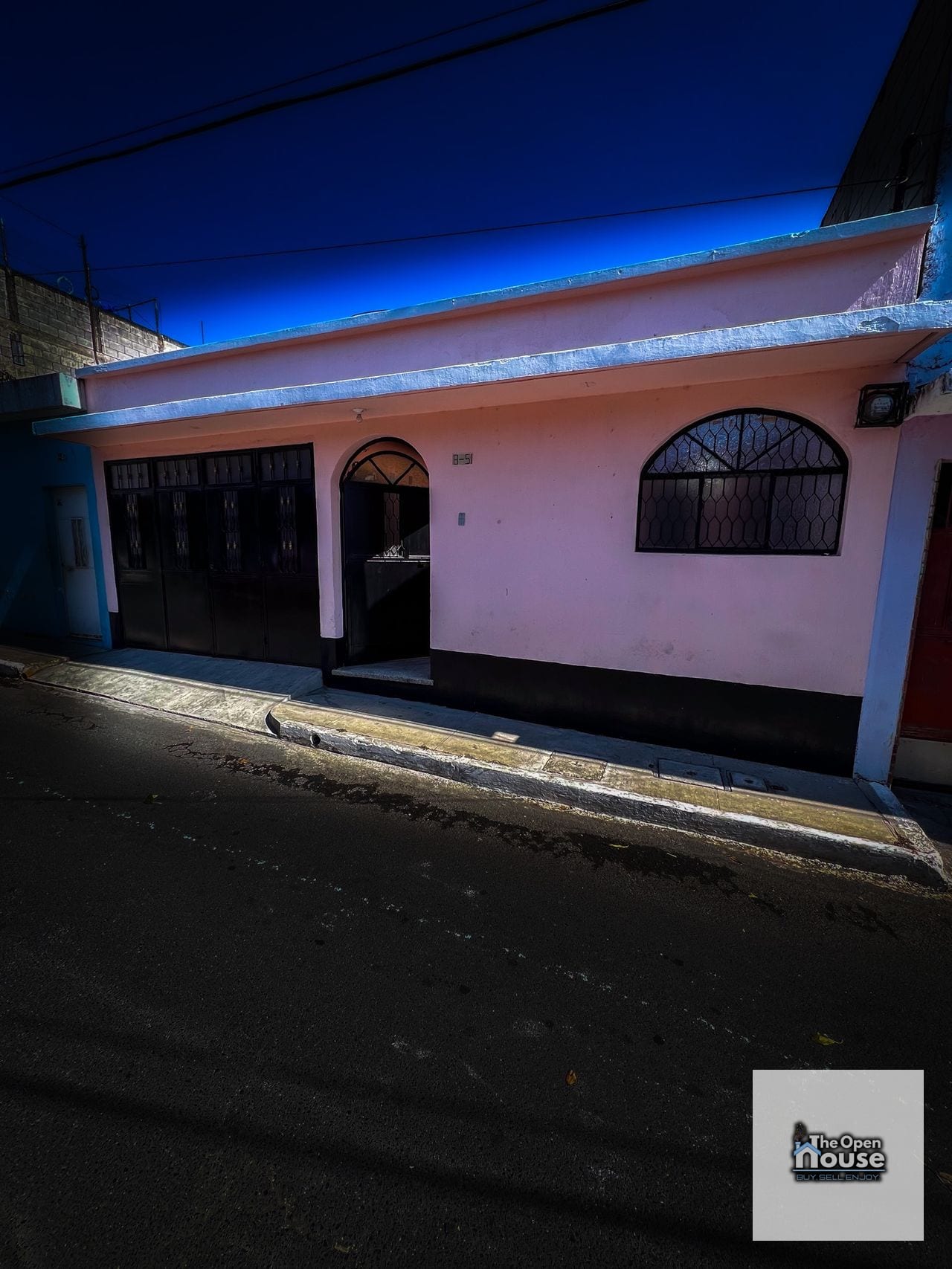 Venta de Casa de un Nivel en Valle Verde, Villa Nueva — Casa en Venta en Villa Nueva, Guatemala, Ciudad — foto 1 de 12