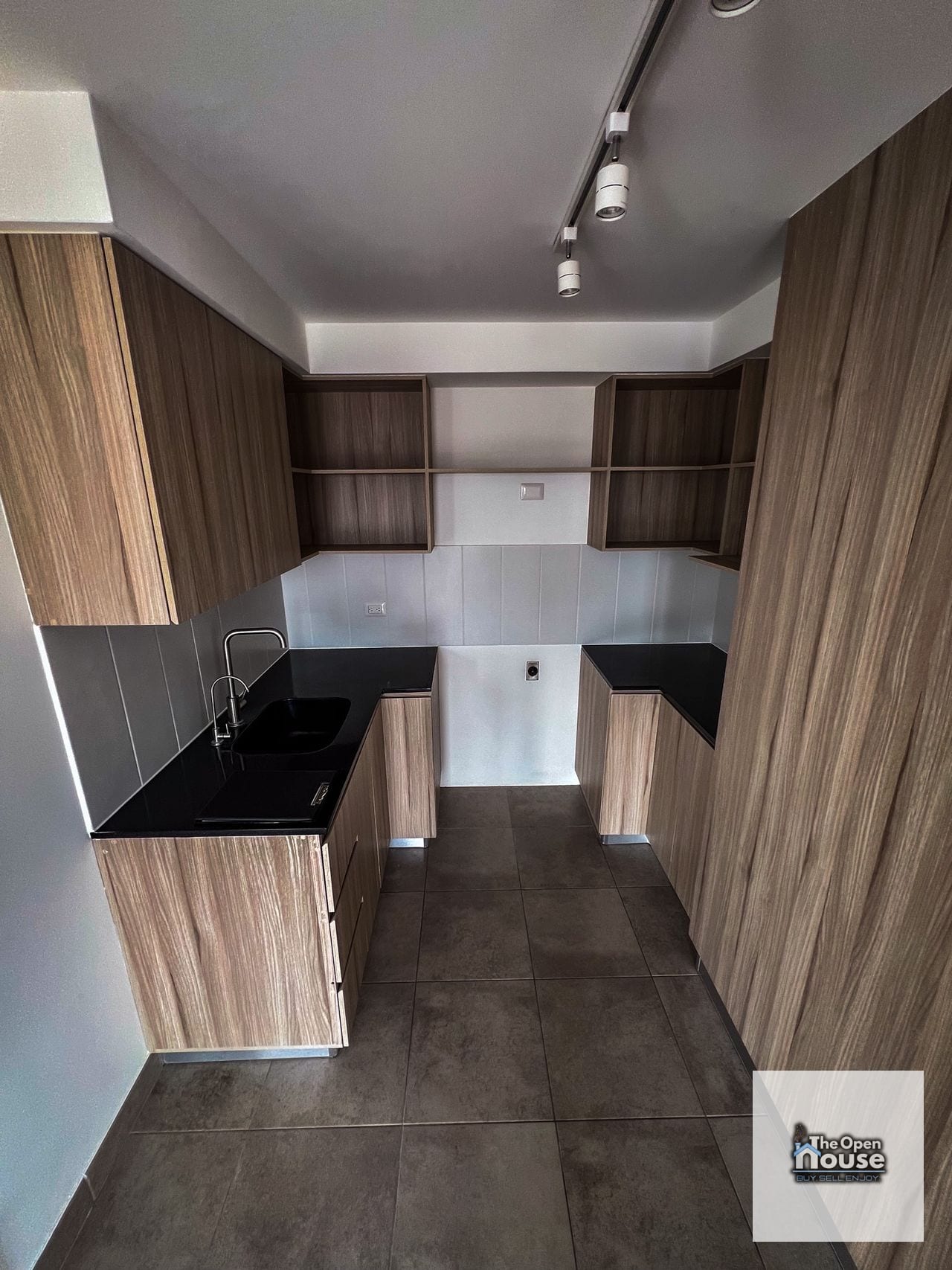 Apartamento en venta - Baldone Ciudad Nueva zona 2 de Guatemala — Apartamento en Venta en Baldone, Zona 2, Guatemala, Ciudad — foto 13 de 17