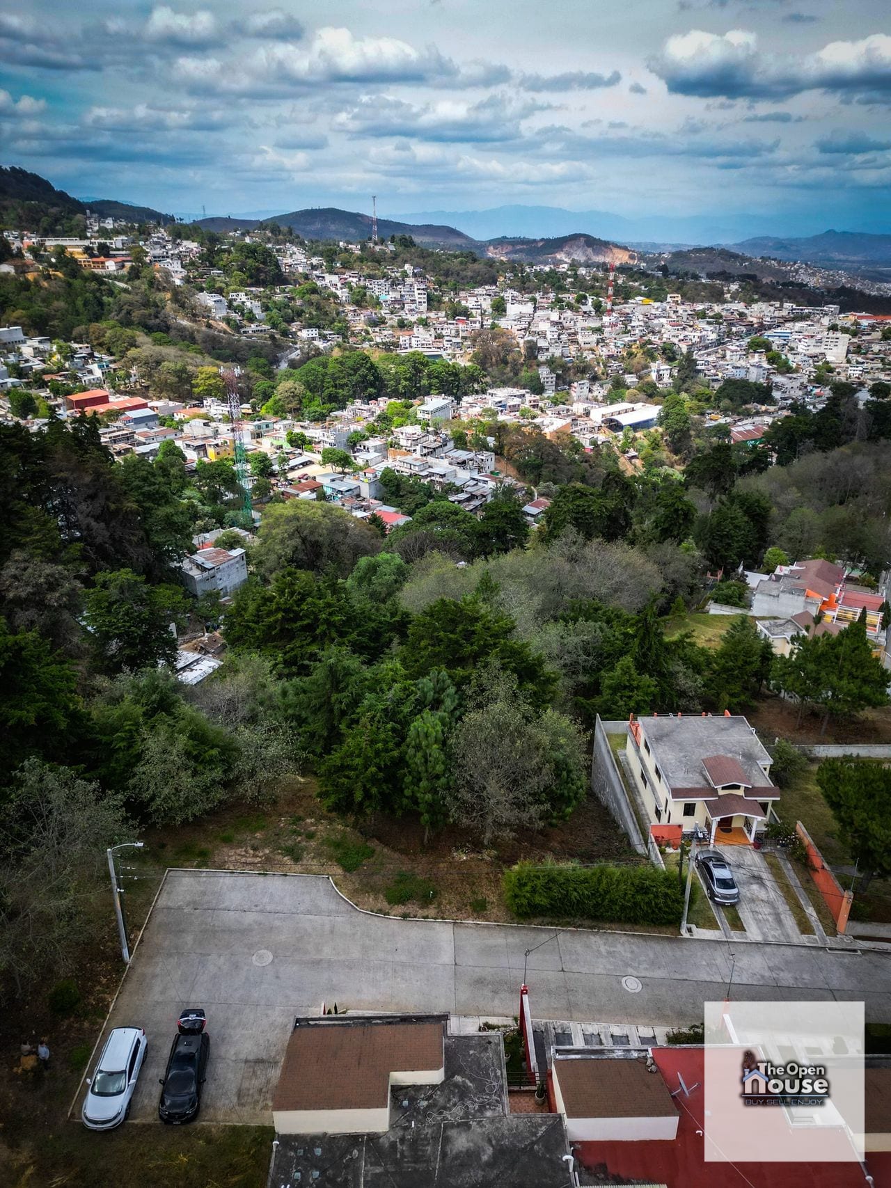 Venta Terreno en Bosques del Mirador Zona 6 de Mixco, Guatemala. — Terreno en Venta en Zona 6 Mixco, Guatemala, Ciudad — foto 3 de 17