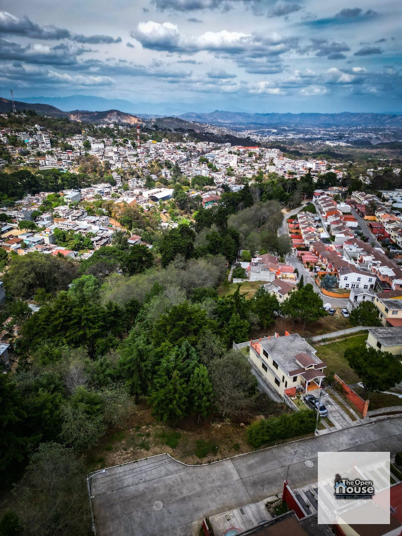 Venta Terreno en Bosques del Mirador Zona 6 de Mixco, Guatemala. — Terreno en Venta en Zona 6 Mixco, Guatemala, Ciudad — foto 4 de 17