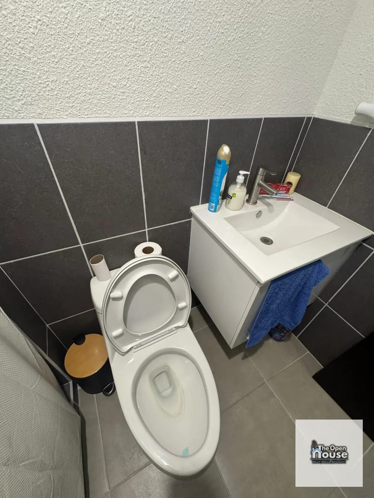 Apartamento Amueblado en Renta – Esenta, Zona 12 — Apartamento en Alquiler en Esenta, Zona 12, Guatemala, Ciudad — foto 12 de 16