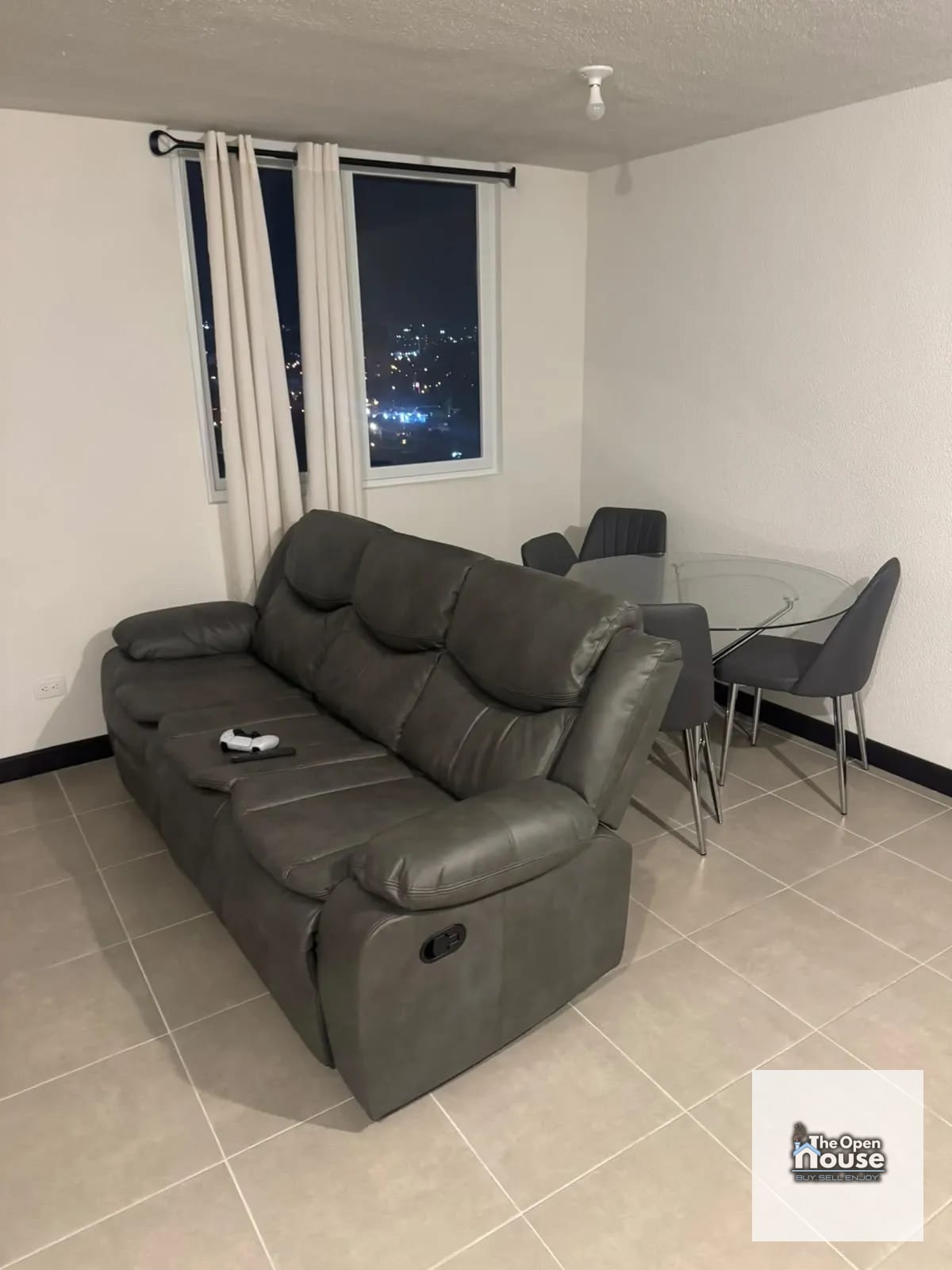 Apartamento Amueblado en Renta – Esenta, Zona 12 — Apartamento en Alquiler en Esenta, Zona 12, Guatemala, Ciudad — foto 15 de 16