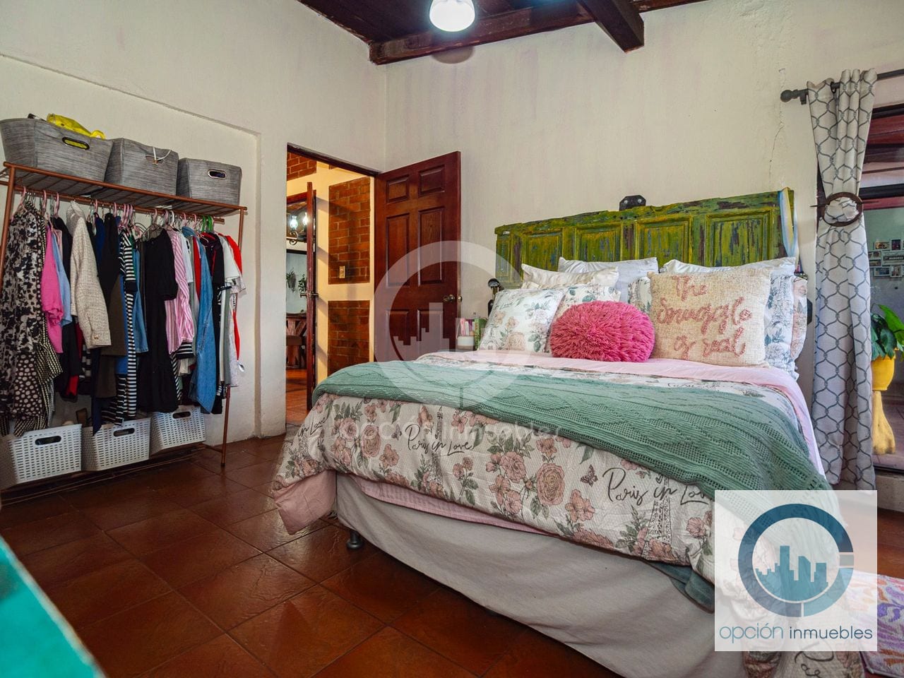 Casa de 4 habitaciones y jardín en colonia Alvarado, zona 2 de Mixco — Casa en Venta en Zona 2 Mixco, Guatemala, Ciudad — foto 9 de 11