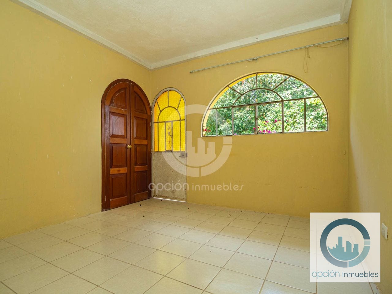 Granja con casa de 4 habitaciones y amplio terreno en San Lucas, Sac. — Casa en Venta en San Lucas Sacatepéquez, Sacatepéquez — foto 12 de 14