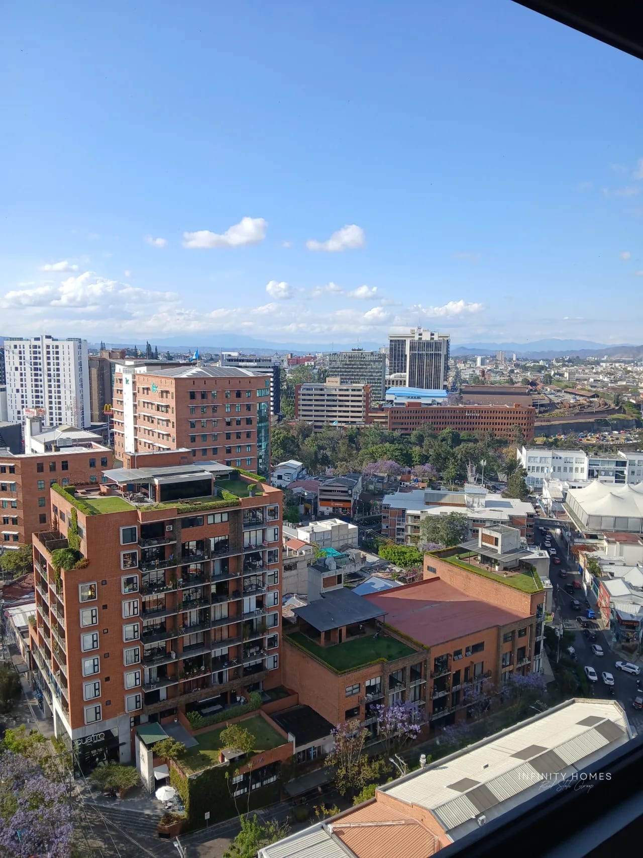 NARA CUATRO NORTE, ZONA 4 APARTAMENTO EN RENTA – — Apartamento en Alquiler en Inara Cuatro Norte, Zona 4, Guatemala, Ciudad — foto 5 de 17