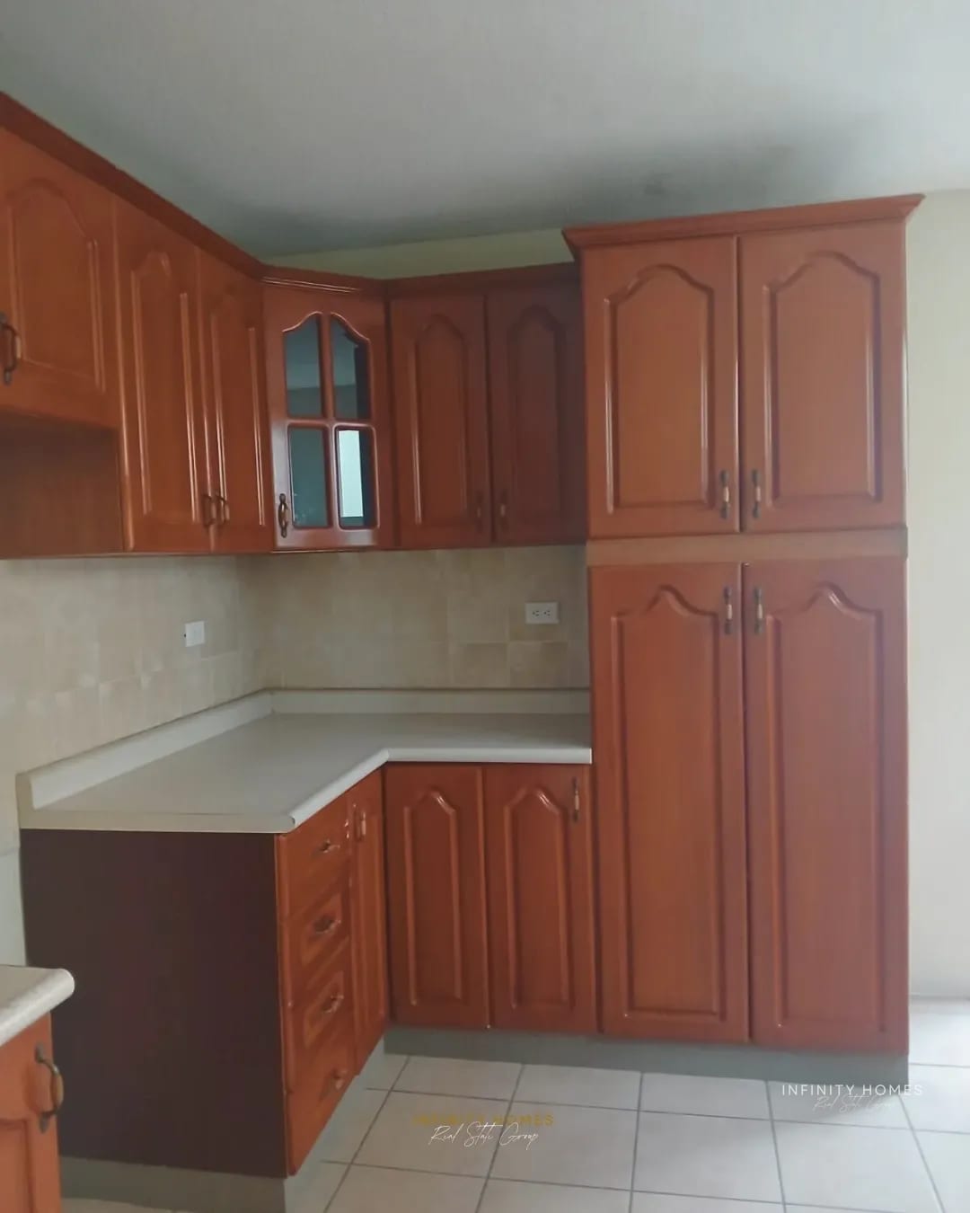 🚨PRECIO DE OPORTUNIDAD🚨 CASA EN VENTA — CONDOMINIO SAN BASILIO — Casa en Venta en Condado Naranjo, Zona 4 Mixco, Guatemala, Ciudad — foto 5 de 12