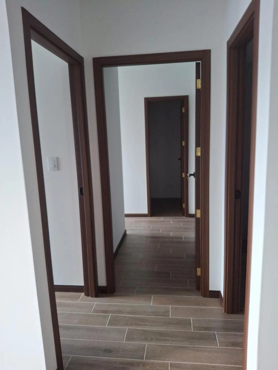APARTAMENTO EN RENTA Edificio Séptimo — Zona 4 — Apartamento en Alquiler en Séptimo, Zona 4, Guatemala, Ciudad — foto 4 de 9