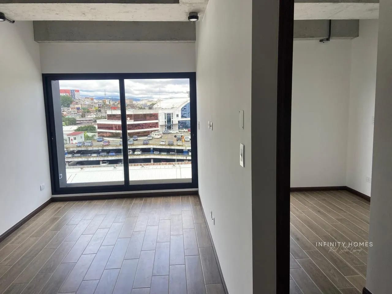 APARTAMENTO EN RENTA Edificio Séptimo — Zona 4 — Apartamento en Alquiler en Séptimo, Zona 4, Guatemala, Ciudad — foto 9 de 9