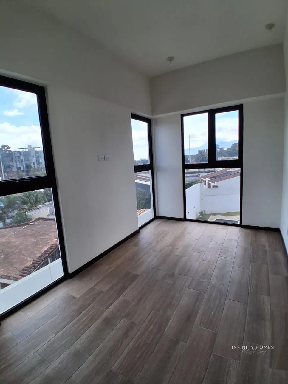 Apartamento en Renta Edificio Altaire — Zona 11 — Apartamento en Alquiler en Zona 11, Guatemala, Ciudad — foto 15 de 17