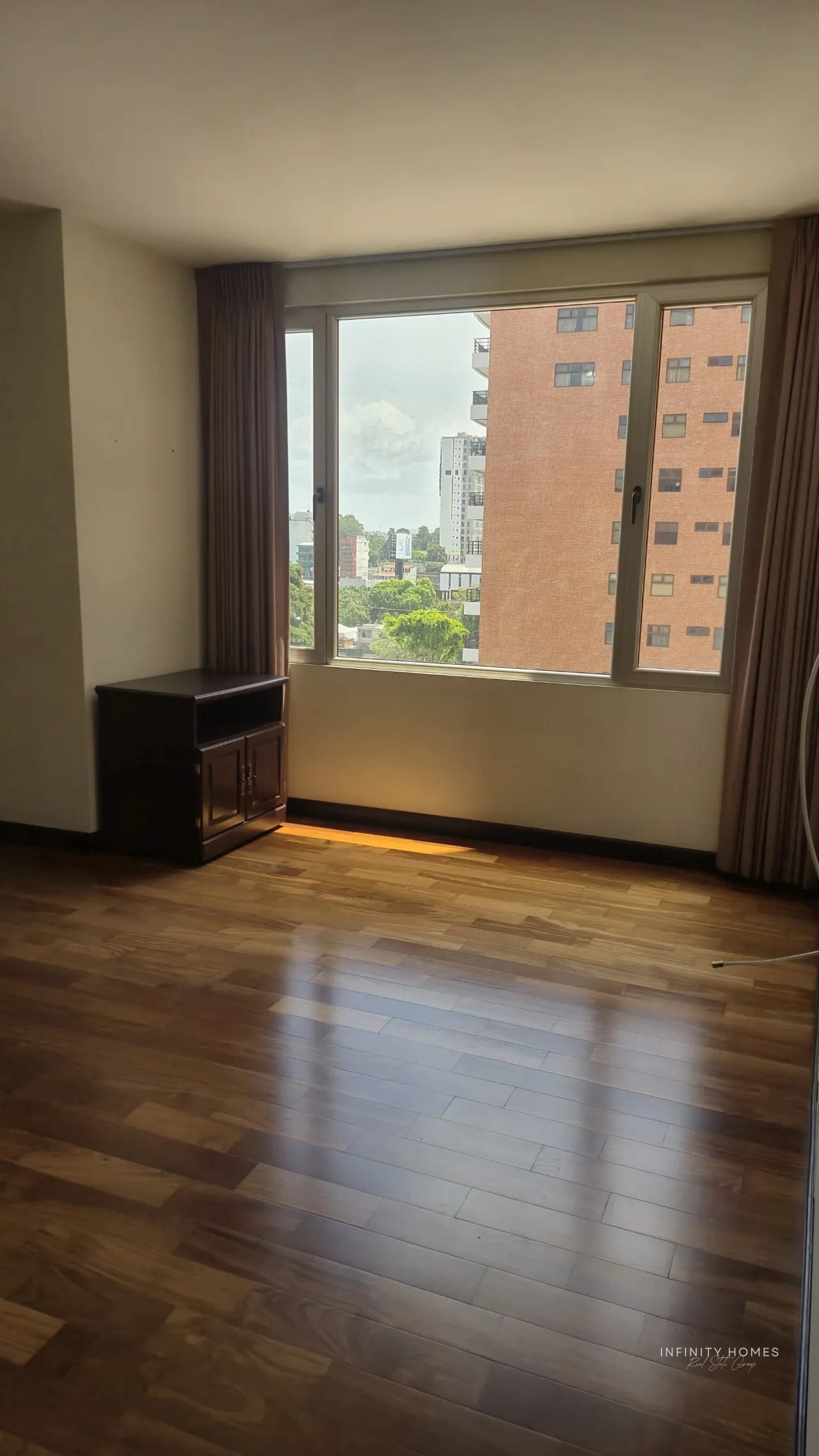Amplio Apartamento en Renta Edificio Aria — Zona 10 — Apartamento en Alquiler en Aria, Zona 10, Guatemala, Ciudad — foto 9 de 17