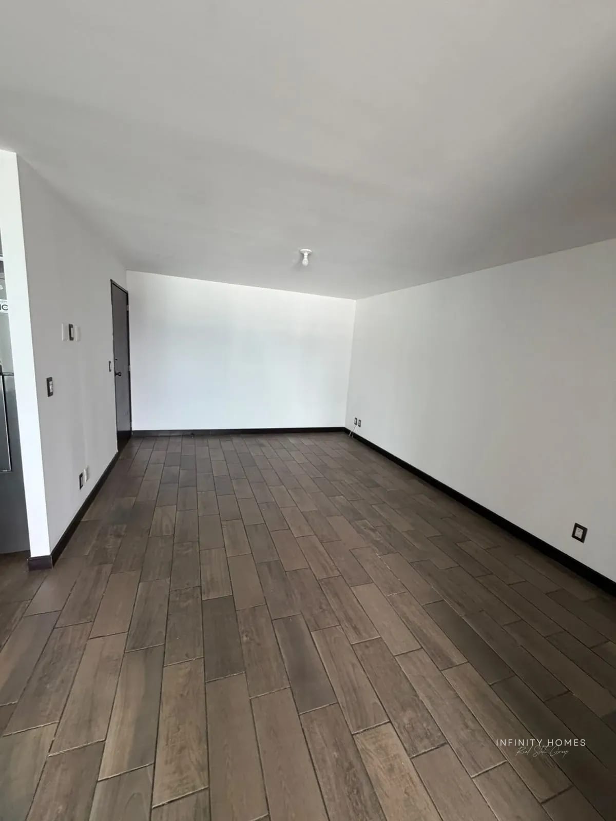 Apartamento en Renta Edificio Verona — Zona 10 — Apartamento en Alquiler en Verona, Zona 10, Guatemala, Ciudad — foto 2 de 11