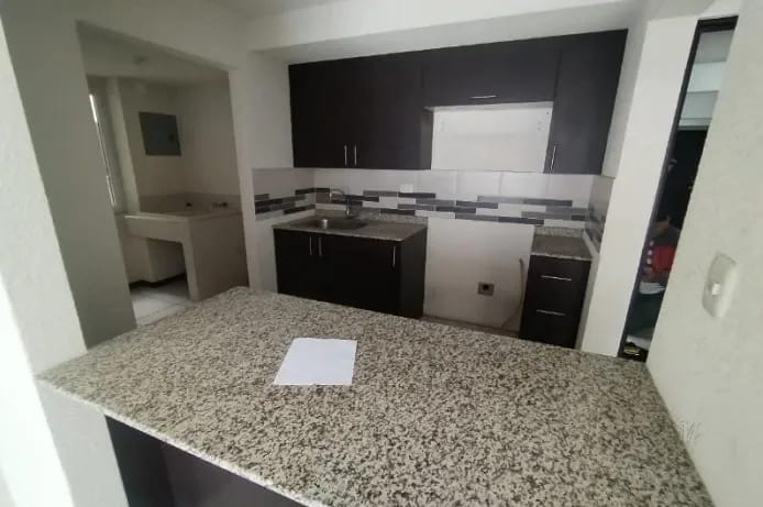 VILLA NUEVA, COMPLEJO DE APARTAMENTOS ENTRE VALLES, VENDO BONITO APARTAMENTO EN EDIFICIO "B” — Apartamento en Venta en Villa Nueva, Guatemala, Ciudad — foto 3 de 13