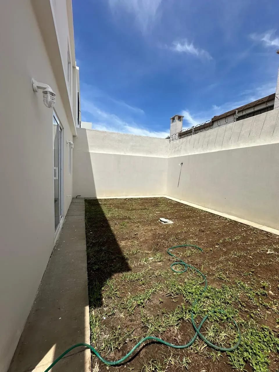 KM.20 CARRETERA A SAN JOSÉ PINULA, CONDOMINIO LO DE VALDEZ PROPIEDAD EN VENTA — Casa en Venta en San José Pinula, Guatemala, Ciudad — foto 10 de 12