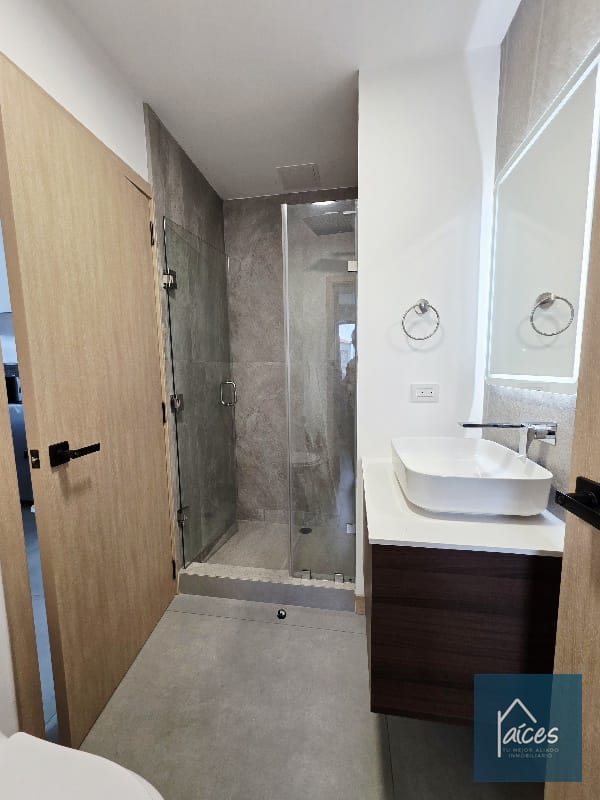 Renta de Apartamento en edificio Bona Diez Zona 10 (D) — Apartamento en Alquiler en Zona 10, Guatemala, Ciudad — foto 7 de 13
