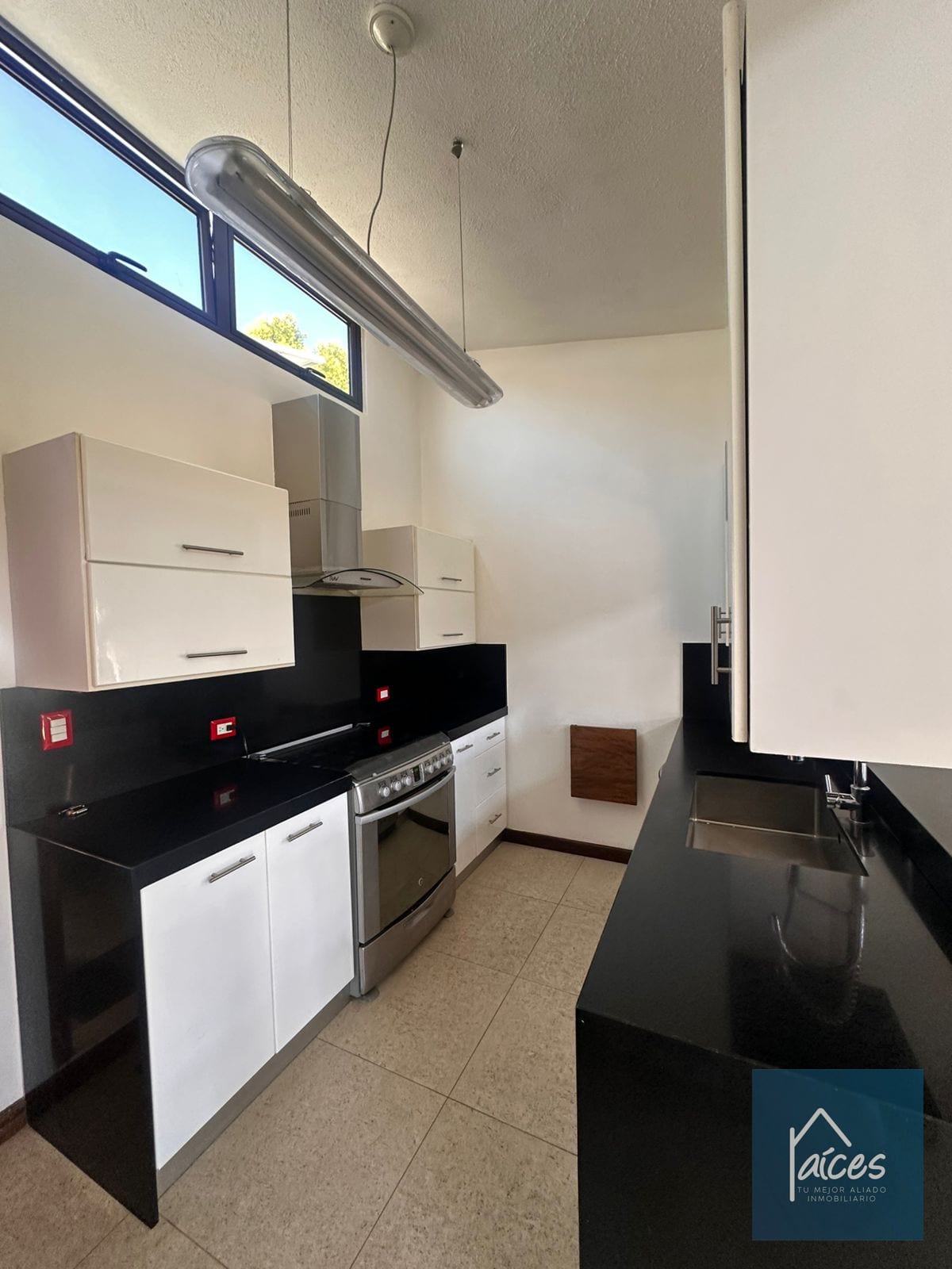 Casa en venta SANTUARIA MUXBAL (*20) — Casa en Venta en Santuaria Muxbal, Muxbal, Guatemala, Ciudad — foto 15 de 15