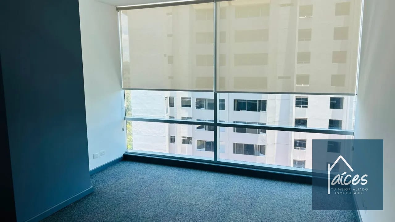 Oficina en renta REFORMA 10 Zona 10 (D) — Oficina en Alquiler en Zona 10, Guatemala, Ciudad — foto 4 de 11