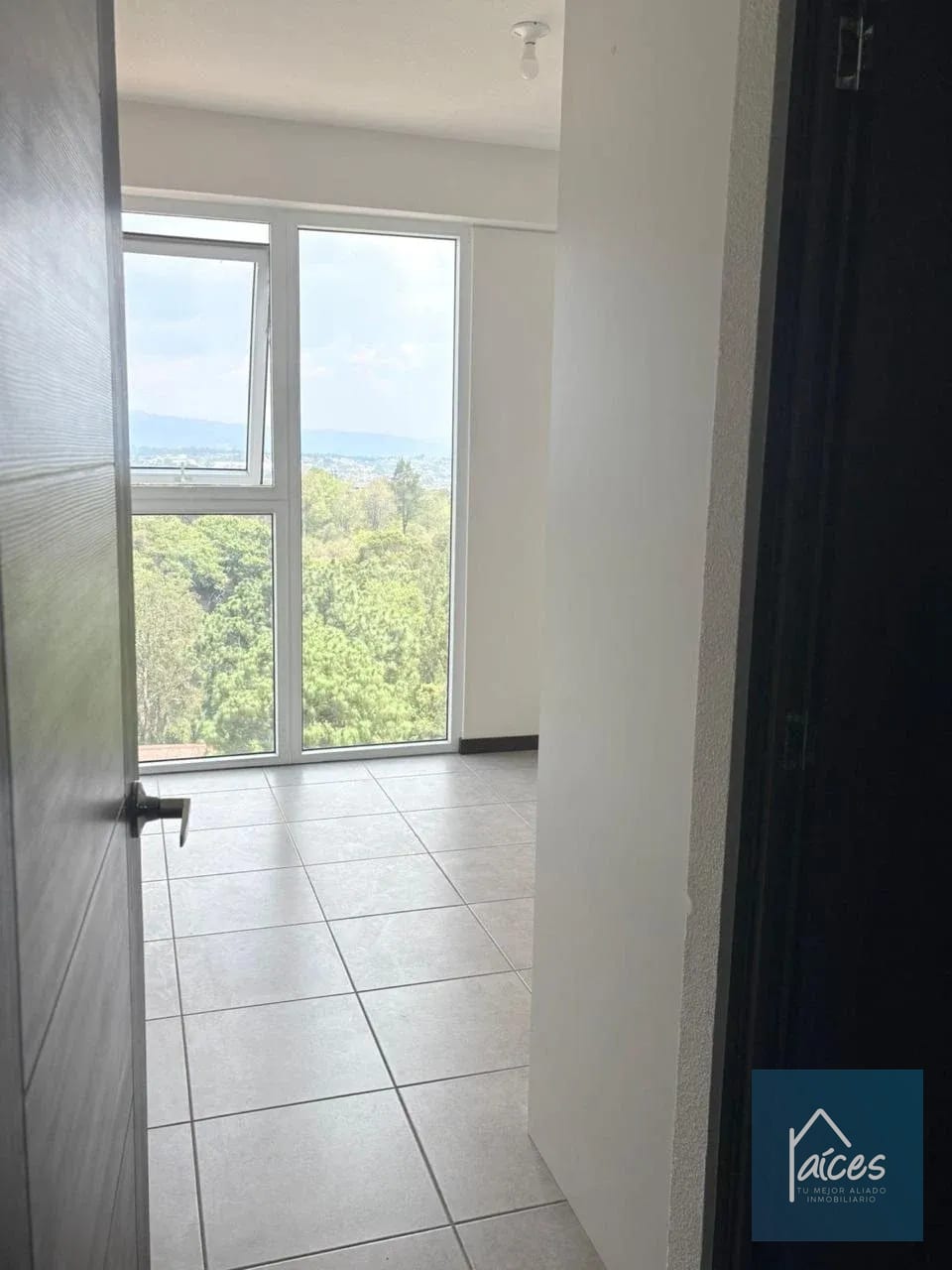 Apartamento en Renta INITI cerca de Colegios Liceo Javier y Monte María — Apartamento en Alquiler en Zona 12, Guatemala, Ciudad — foto 10 de 17