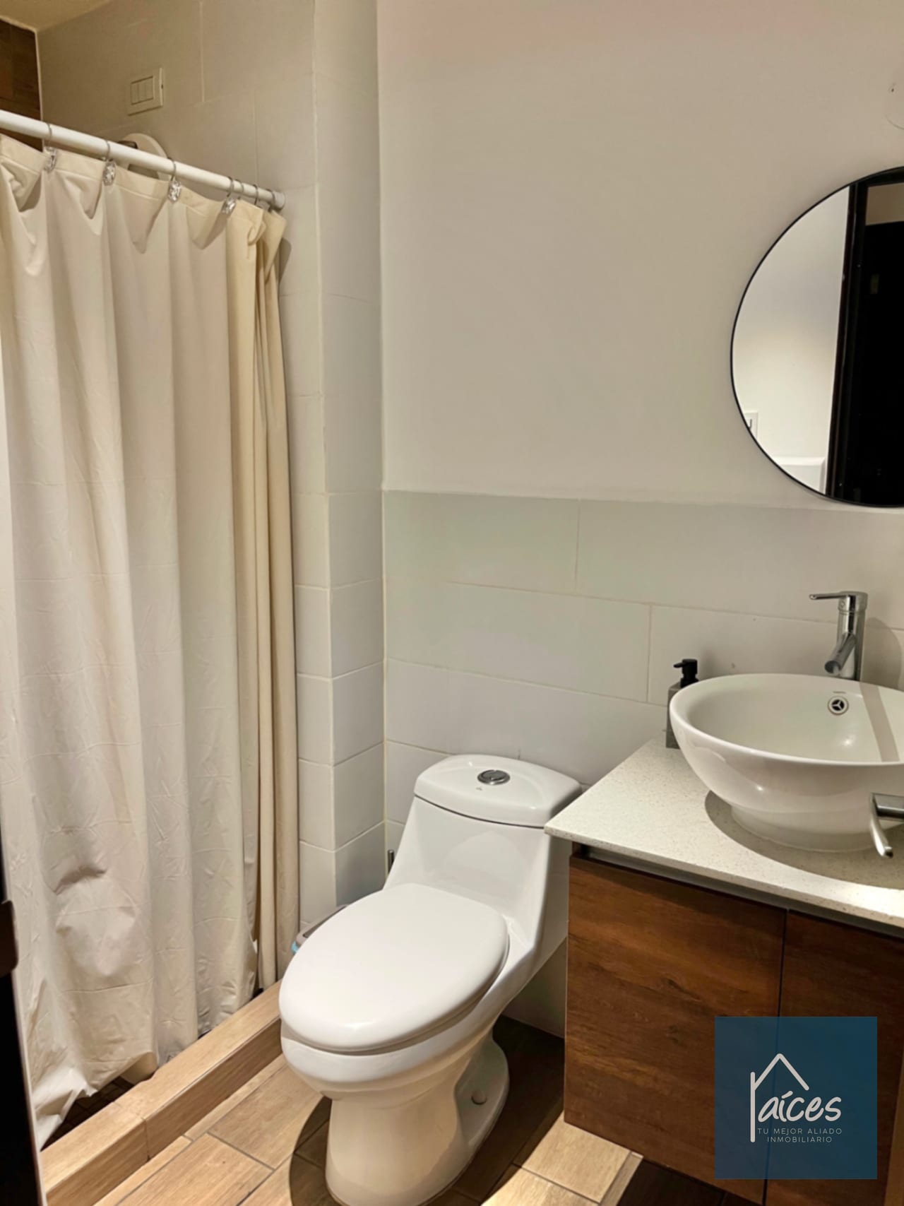 Apartamento Amueblado en Renta TORRE PAMPLONA 1a CALLE Zona 13 (D) — Apartamento en Alquiler en Torre Pamplona 1ra Calle, Zona 13, Guatemala, Ciudad — foto 17 de 17