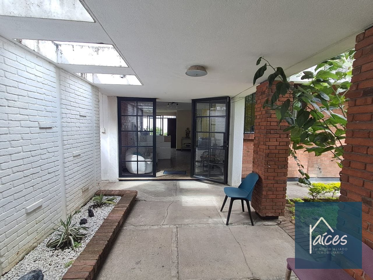 Casa para oficina en renta Zona 10 (D) — Casa en Alquiler en Zona 10, Guatemala, Ciudad — foto 4 de 11