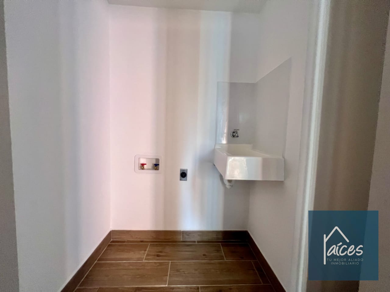 Apartamento en Renta MODRA Zona 4 (D) — Apartamento en Alquiler en Modra, Zona 4, Guatemala, Ciudad — foto 16 de 17