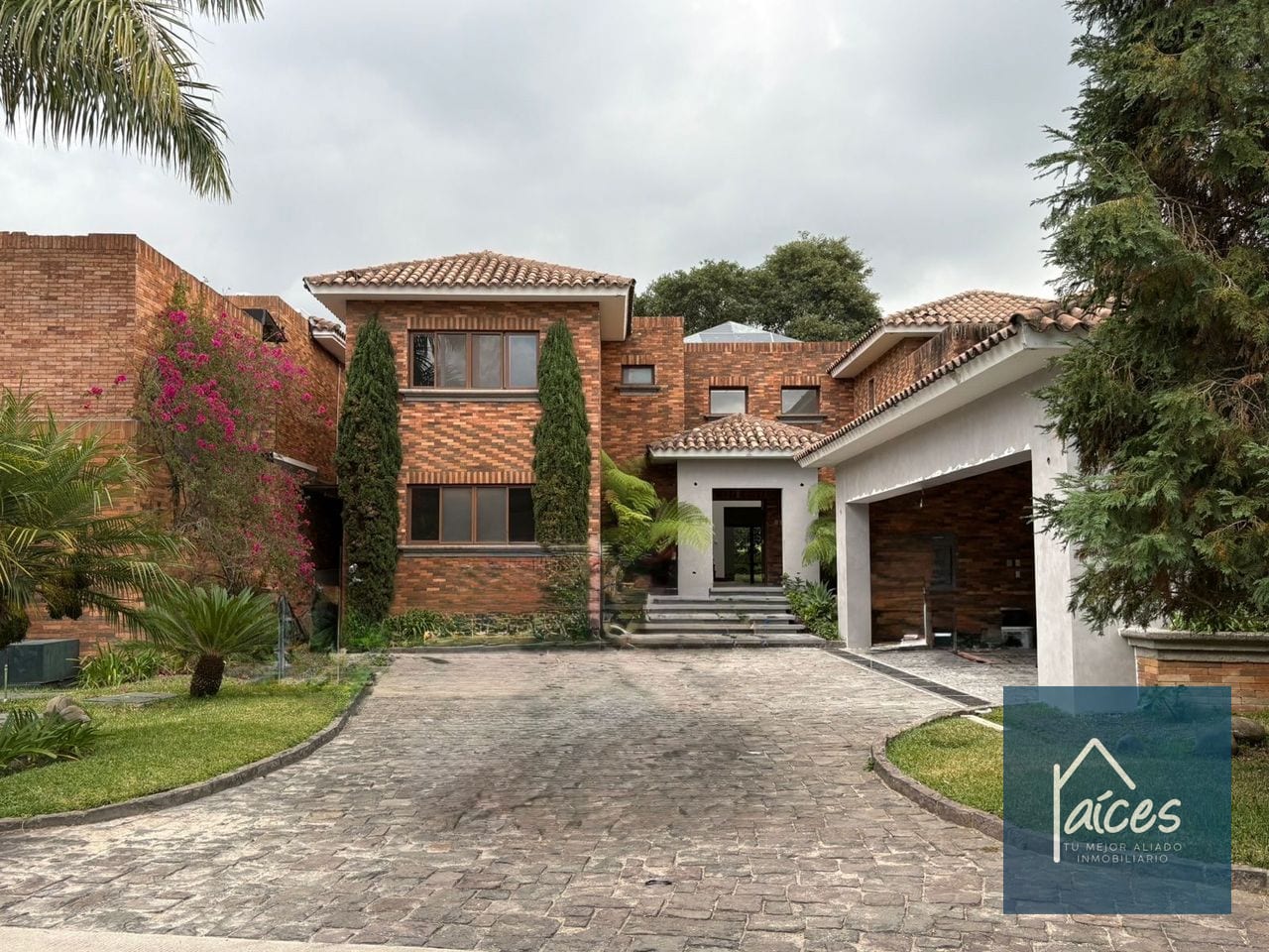 Casa en venta CLIB SAN ISIDRO Zona 16 (*20) — Casa en Venta en Zona 16, Guatemala, Ciudad — foto 2 de 17