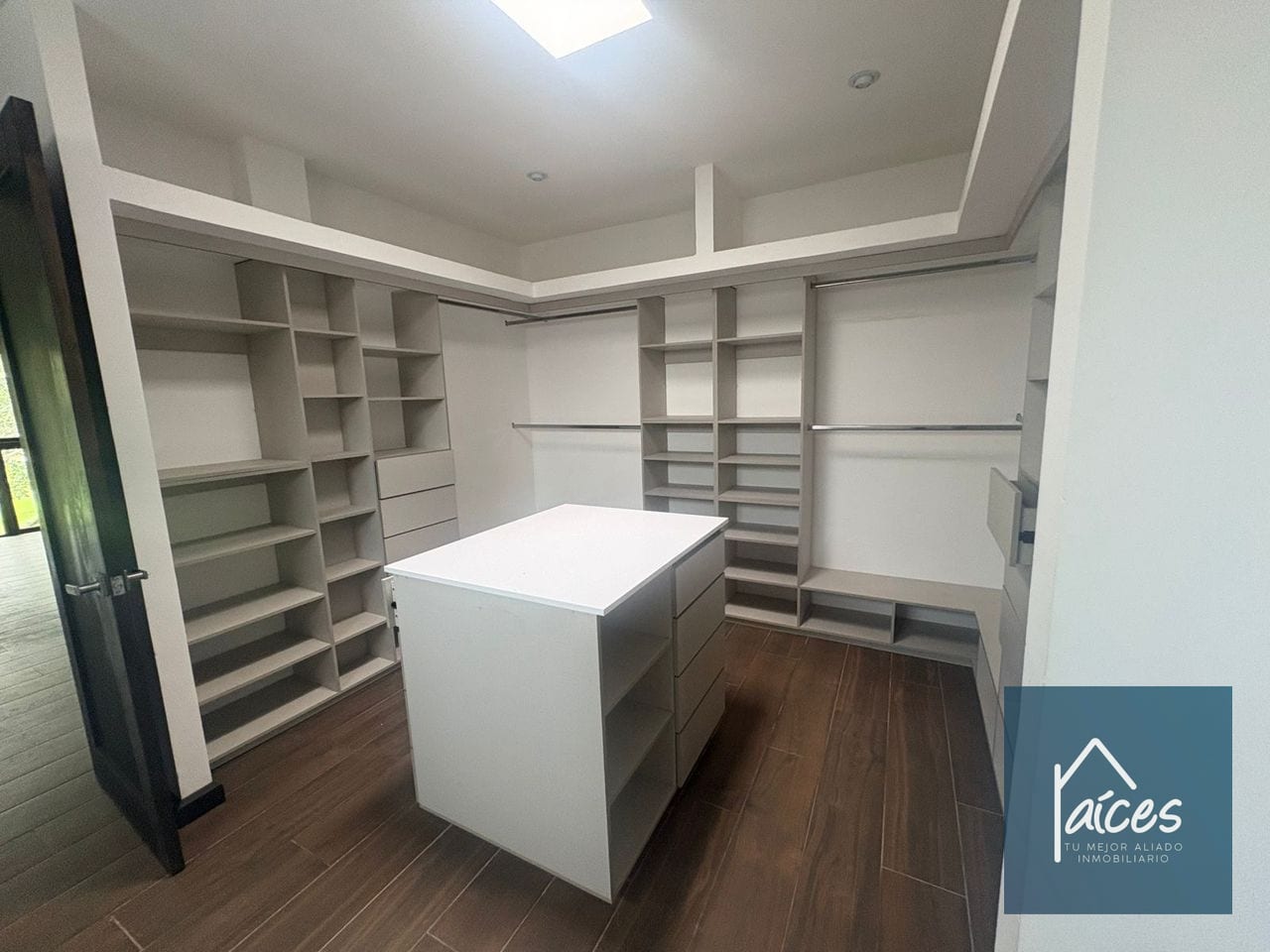 Casa en venta CLIB SAN ISIDRO Zona 16 (*20) — Casa en Venta en Zona 16, Guatemala, Ciudad — foto 11 de 17