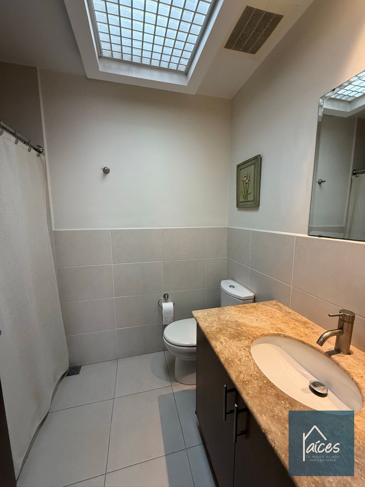 Apartamento en venta MIRAFIORI Zona 10 (D) — Apartamento en Venta en Mirafiori, Zona 10, Guatemala, Ciudad — foto 12 de 17