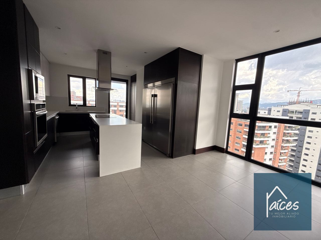 Apartamento en venta VISTANA Zona 14 (D) — Apartamento en Venta en Vistana, Zona 14, Guatemala, Ciudad — foto 3 de 17