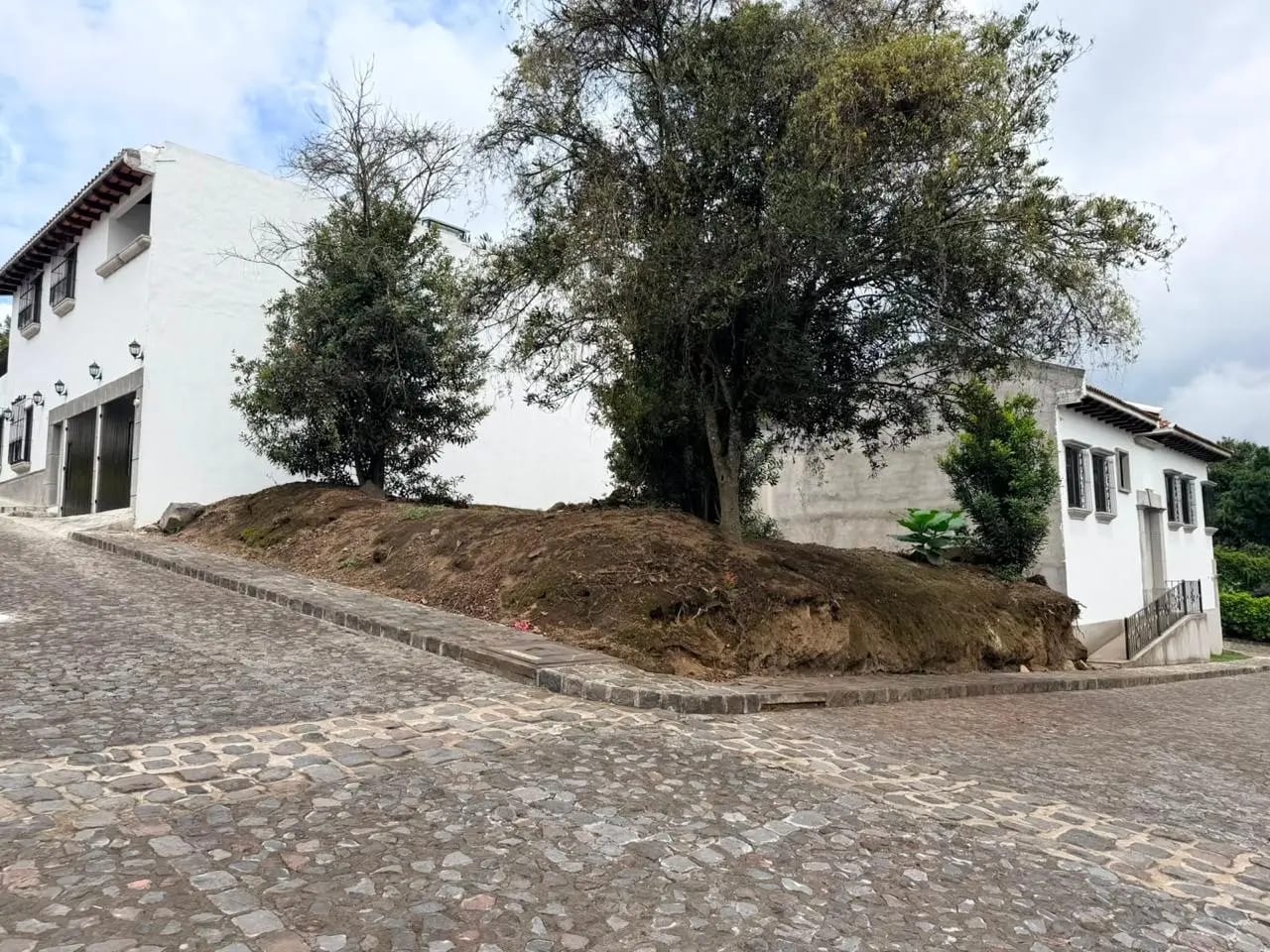 TERRENO EN VENTA EN HACIENDA DEL COMENDADOR — Terreno en Venta en San Miguel Dueñas, Sacatepéquez — foto 1 de 4