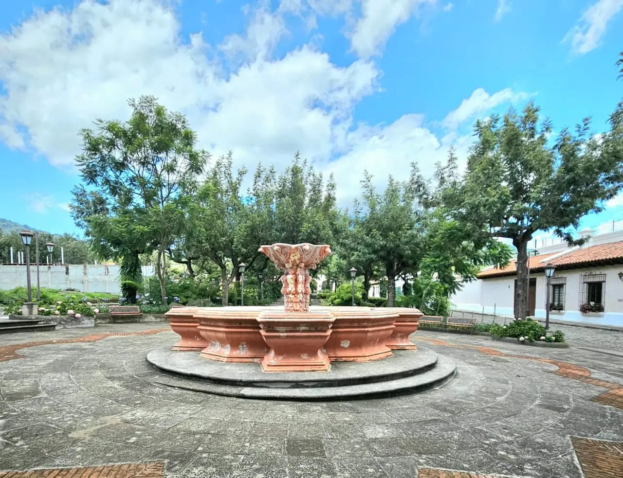 TERRENO CON EXCELENTE UBICACION CONDADO DEL OBISPO — Terreno en Venta en Antigua, Sacatepéquez — foto 4 de 4