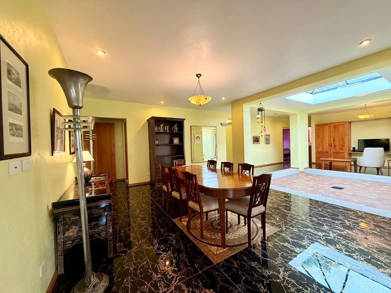 Casa en Venta en Exclusivo Residencial — Casa en Venta en Antigua, Sacatepéquez — foto 2 de 5