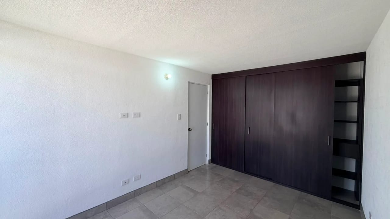 Casa Nueva en Renta en Condominio Paseo Santa Lucia — Casa en Alquiler en Santa Lucía Milpas Altas, Sacatepéquez — foto 2 de 5