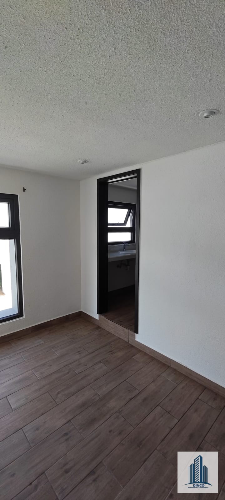 Vendo Casa en Condominio Serena Arrazola — Casa en Venta en Carretera a El Salvador, Guatemala, Ciudad — foto 2 de 9