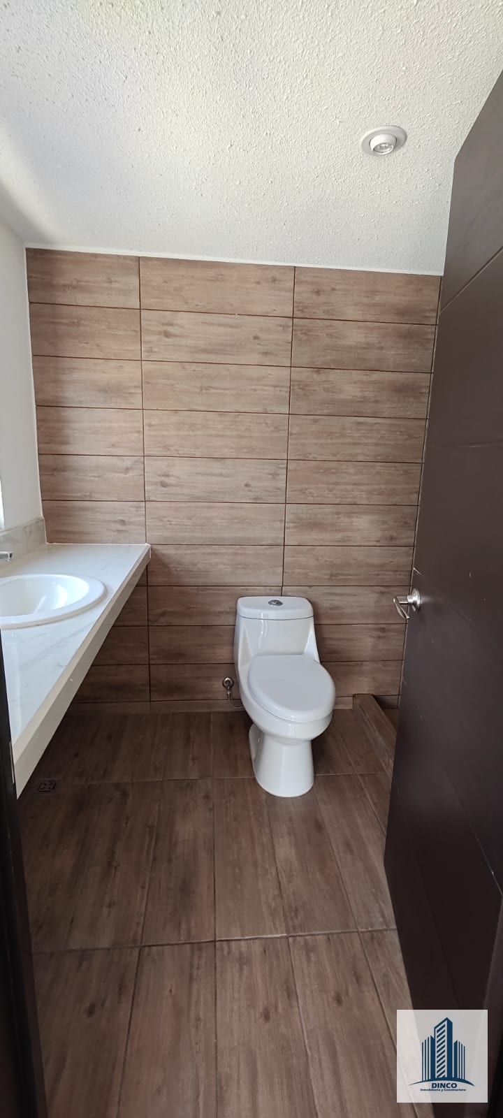 Vendo Casa en Condominio Serena Arrazola — Casa en Venta en Carretera a El Salvador, Guatemala, Ciudad — foto 6 de 9