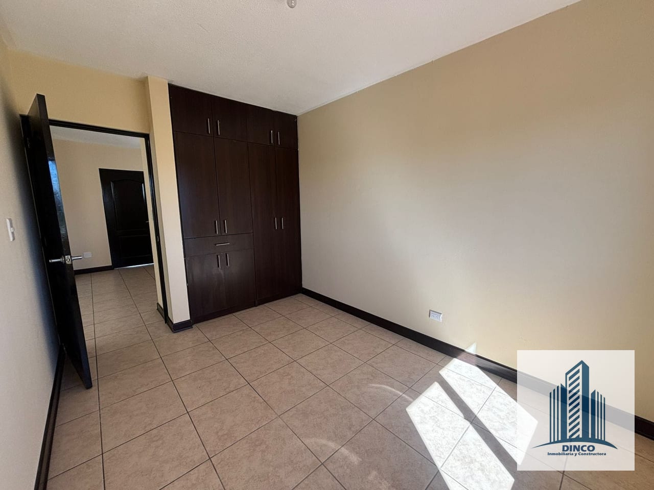 Vendo Casa en Condominio La Reserva CES — Casa en Venta en Carretera a El Salvador, Guatemala, Ciudad — foto 3 de 9