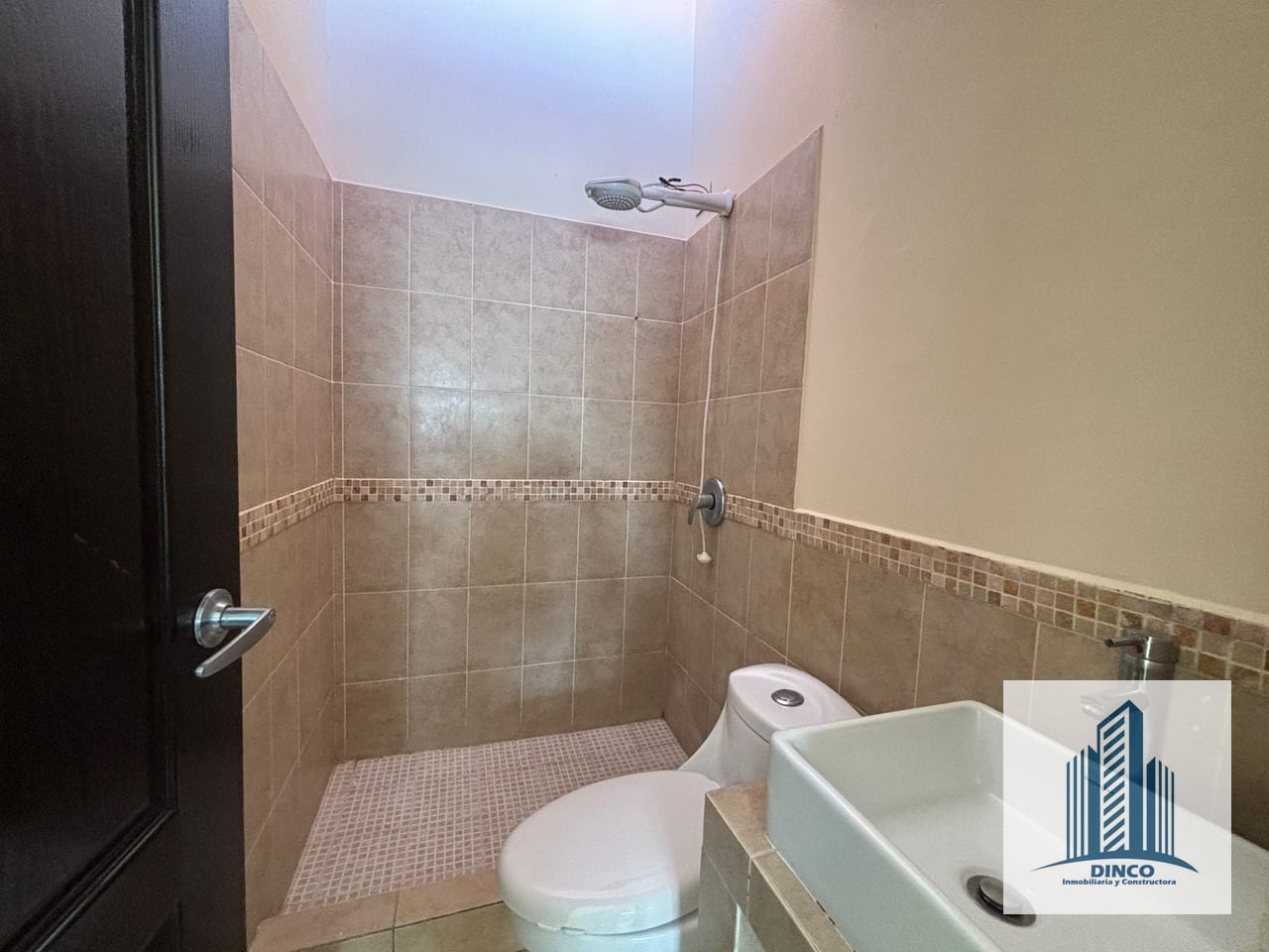 Vendo Casa en Condominio La Reserva CES — Casa en Venta en Carretera a El Salvador, Guatemala, Ciudad — foto 4 de 9
