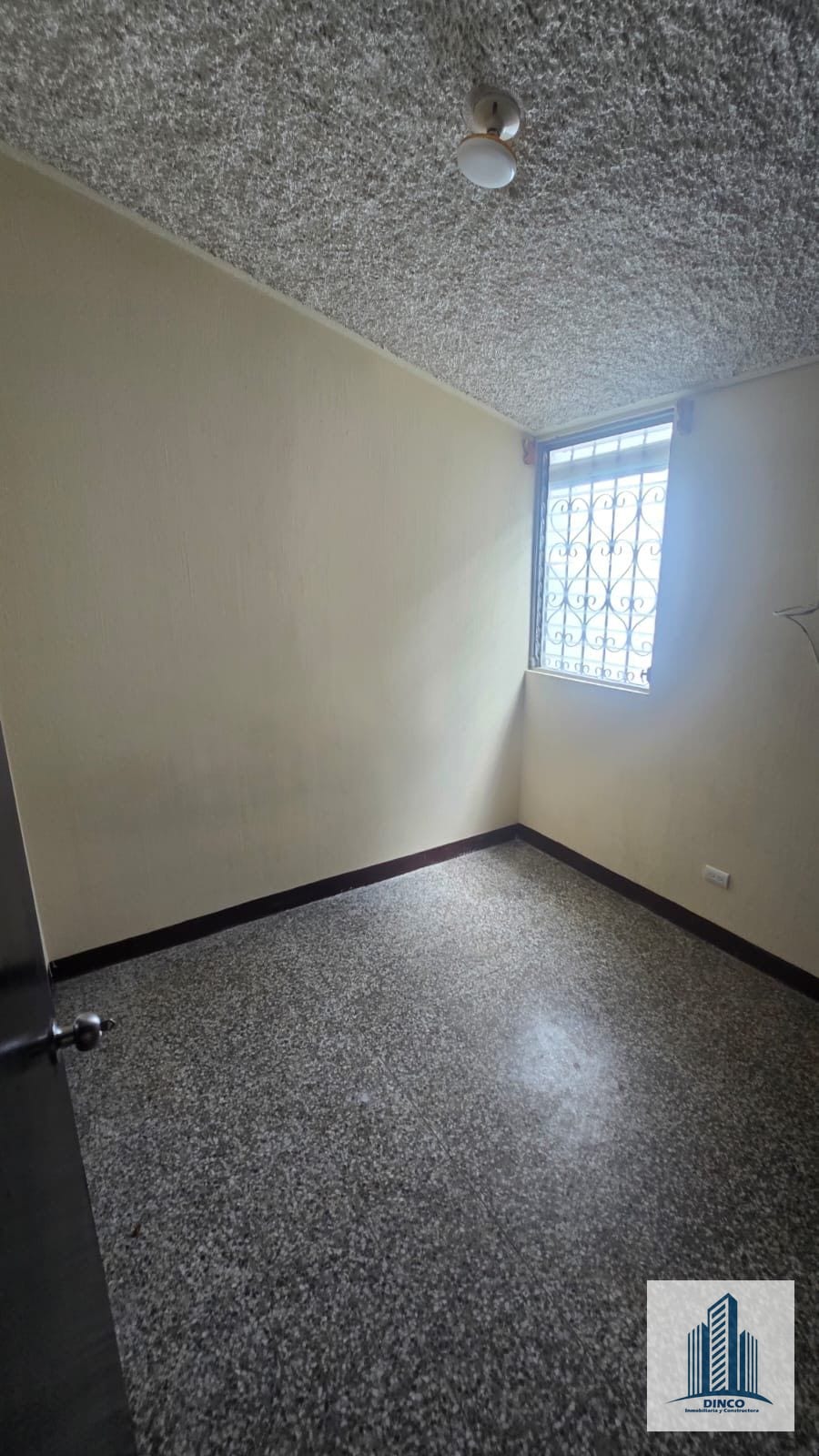 Vendo Casa en Prados de Monte Maria — Casa en Venta en Prados de Monte María, Zona 12, Guatemala, Ciudad — foto 1 de 5