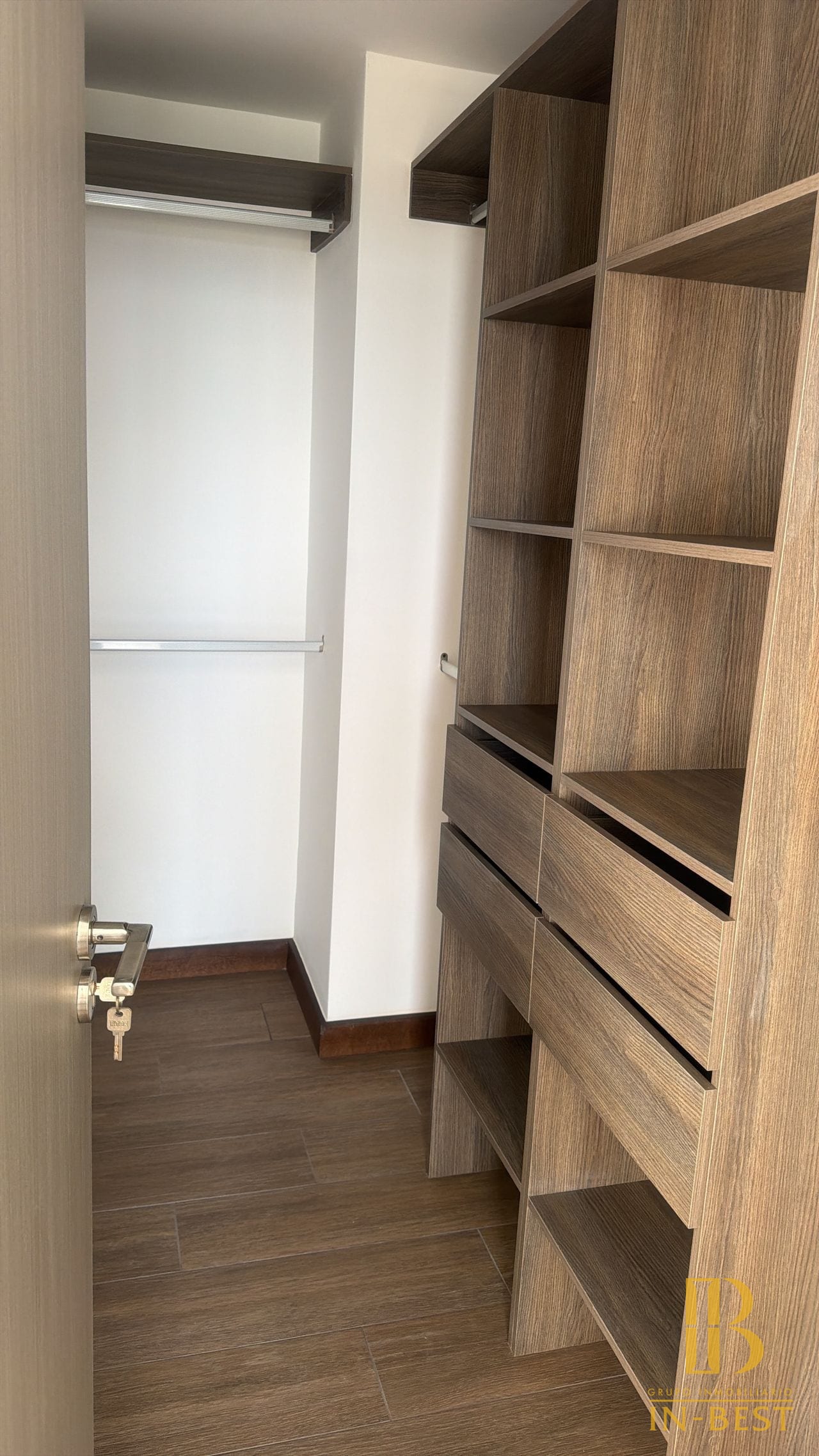 NARU16 — Apartamento en Venta en Zona 16, Guatemala, Ciudad — foto 6 de 9