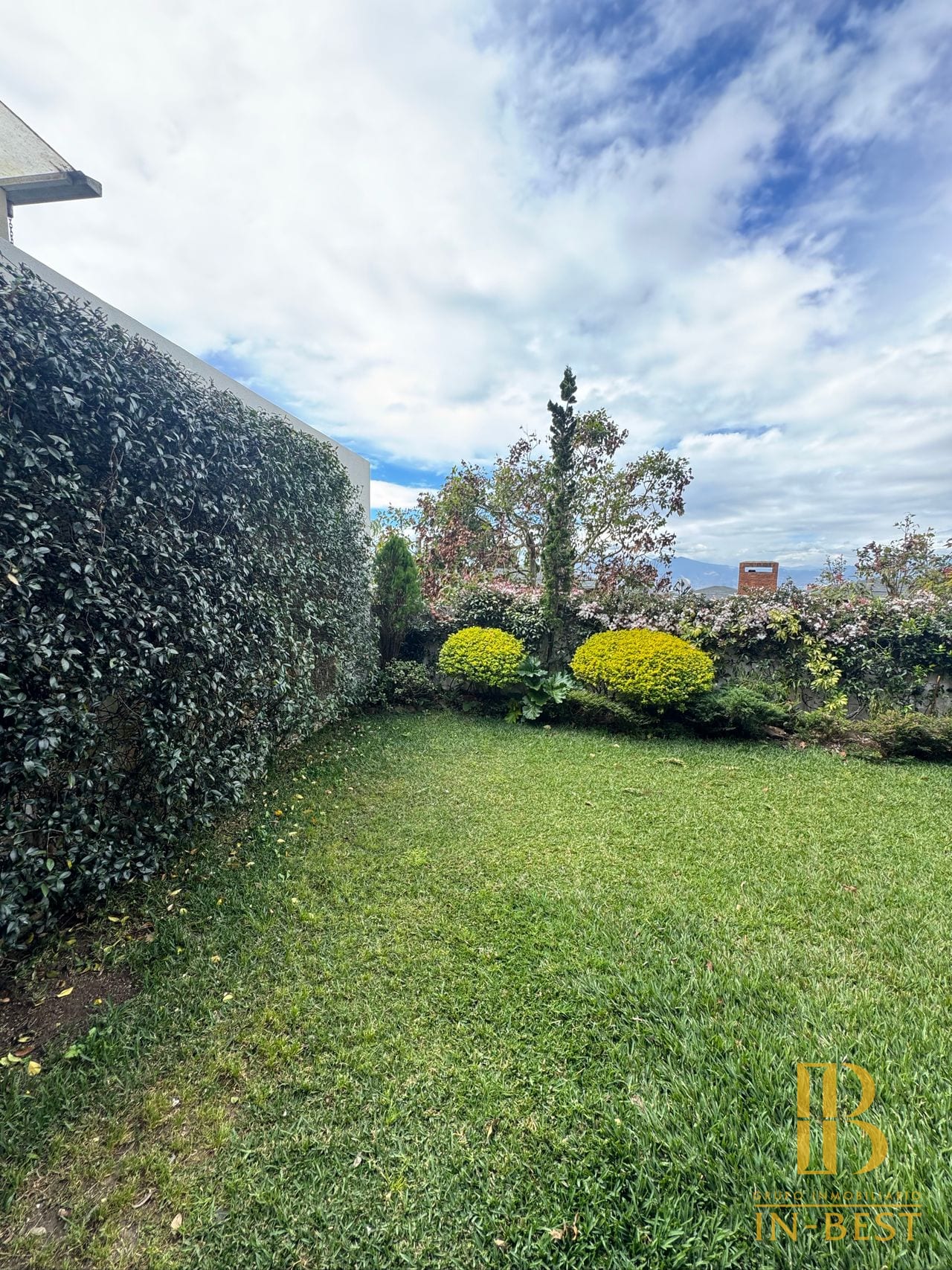 Casco de San Rafael, Muxbal — Casa en Alquiler en Muxbal, Guatemala, Ciudad — foto 10 de 11