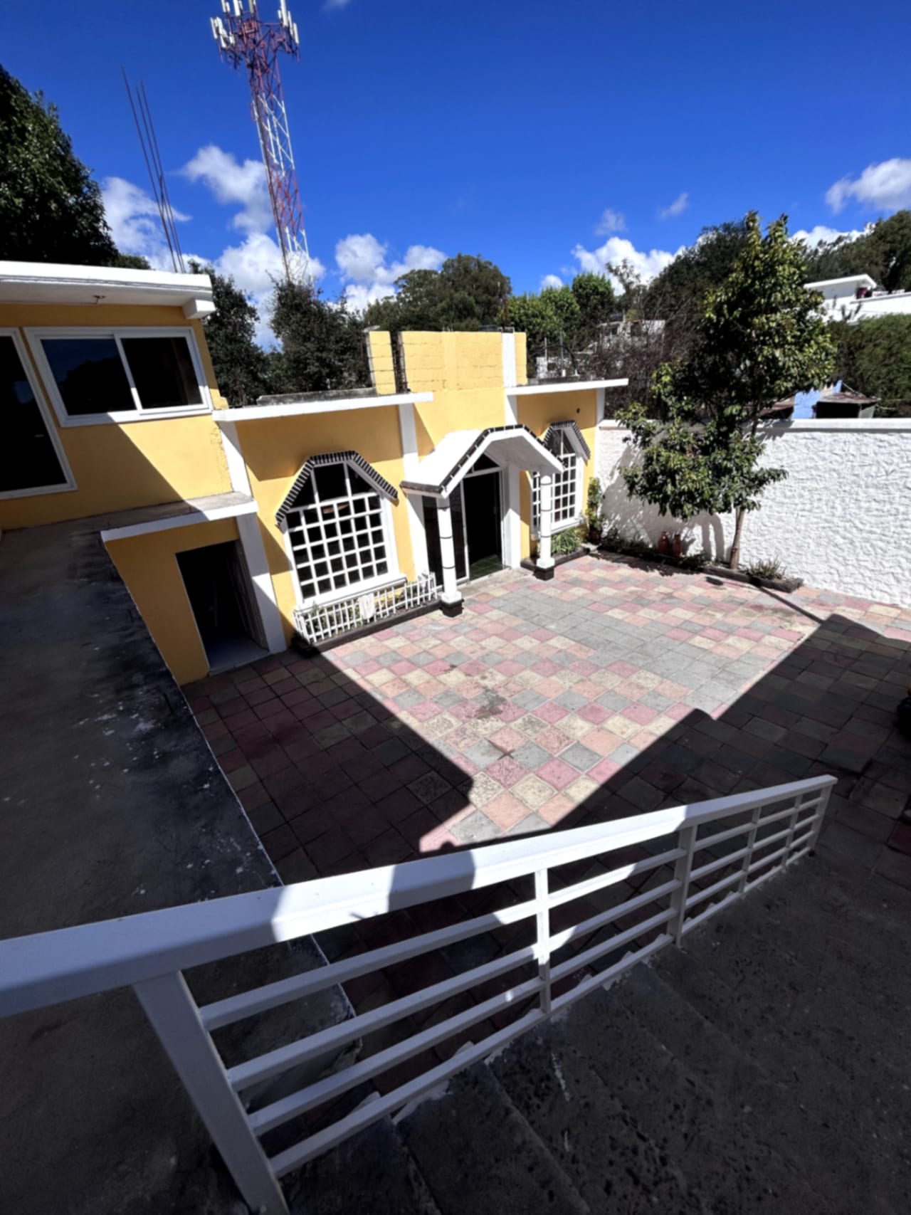 CASA CON SALÓN SOCIAL EN SAN LUCAS SACATEPÉQUEZ — Casa en Venta en San Lucas Sacatepéquez, Sacatepéquez — foto 12 de 17