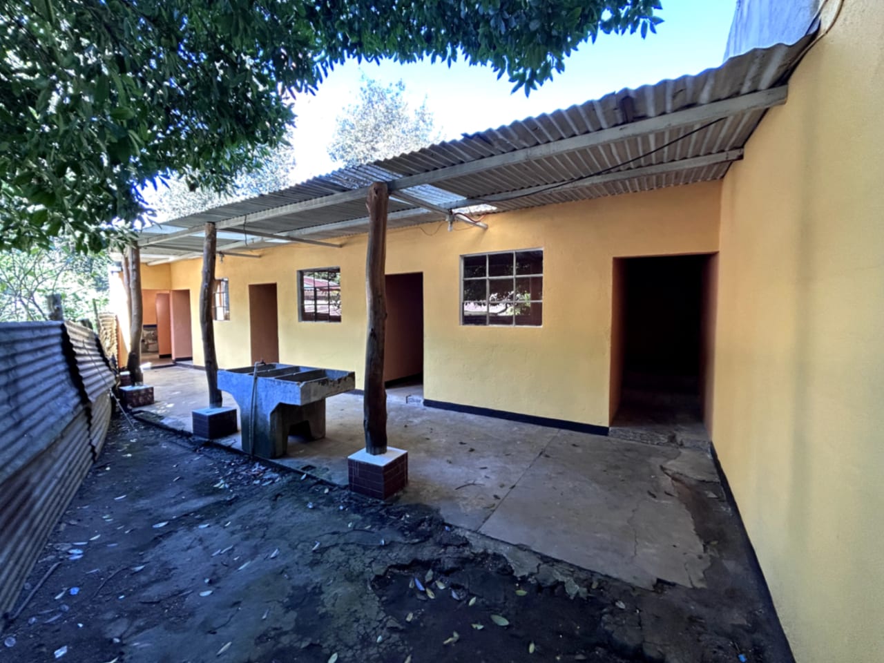 CASA CON SALÓN SOCIAL EN SAN LUCAS SACATEPÉQUEZ — Casa en Venta en San Lucas Sacatepéquez, Sacatepéquez — foto 7 de 17