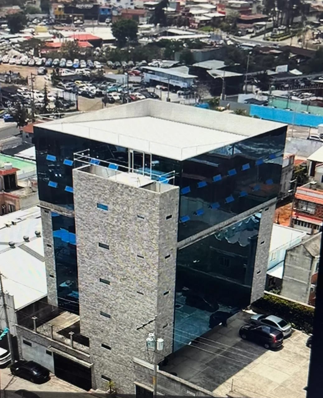 EDIFICIO CORPORATIVO EN VENTA — Edificio en Venta en Vistas de la floresta, Zona 4 Mixco, Guatemala, Ciudad — foto 1 de 17