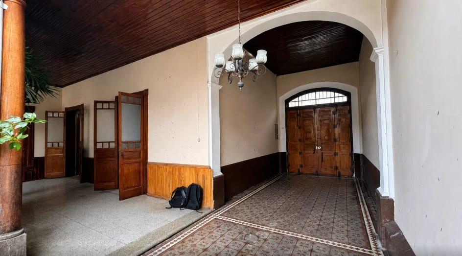CASA EN ALQUILER | ZONA 1, CIUDAD DE GUATEMALA 📍 Ubicación estratégica: 7.ª Avenida y 15 Calle, Zona 1, Ciudad de Guatemala. — Casa en Venta en El Centro, Zona 1, Guatemala, Ciudad — foto 1 de 16