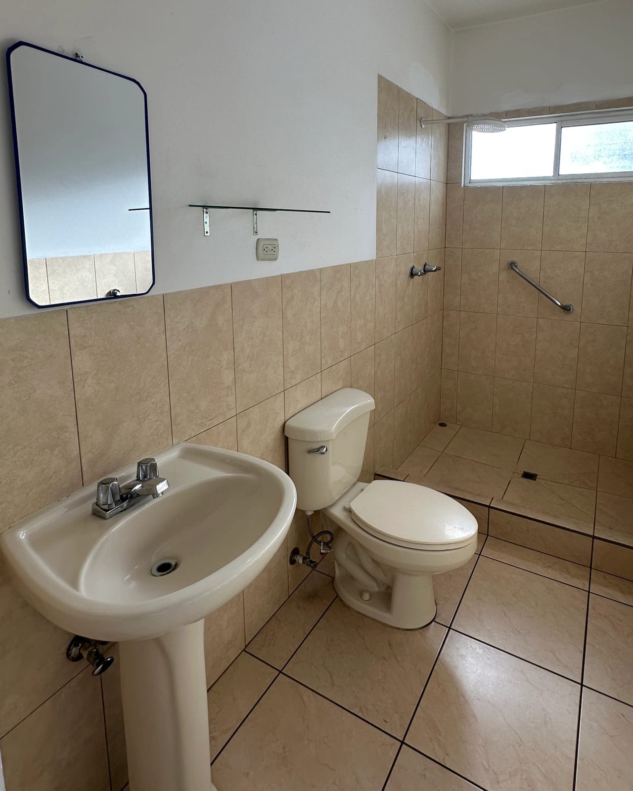 Apartamento en Renta | Villa Linda 1 | Periferico Zona 7 de Guatemala — Apartamento en Alquiler en Zona 7, Guatemala, Ciudad — foto 8 de 17
